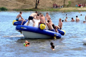 Dmuchany park wodny