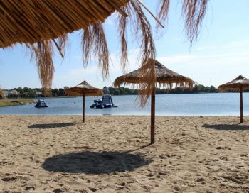 Plaża nad zalewem Mrożyczka