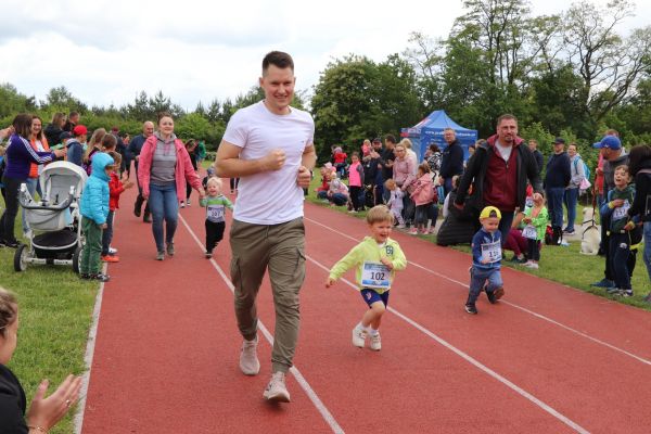 Radość z biegania - IX Rodzinny Piknik Biegowy