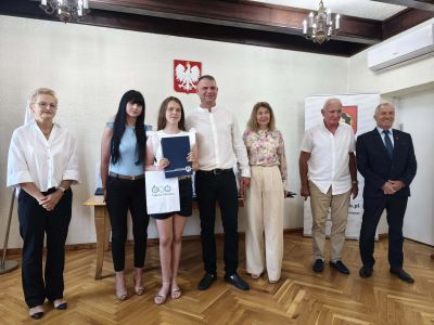 Uroczystość rozdania Nagród Burmistrza dla najlepszych uczniów w roku szkolnym 2024/25