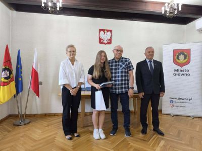 Uroczystość rozdania Nagród Burmistrza dla najlepszych uczniów w roku szkolnym 2024/25