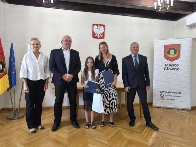 Uroczystość rozdania Nagród Burmistrza dla najlepszych uczniów w roku szkolnym 2024/25