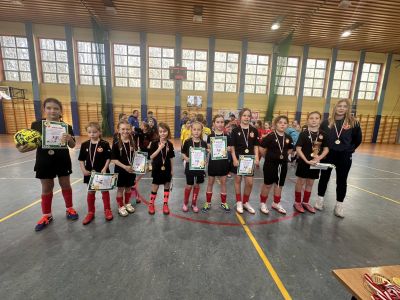 Turniej piłki nożnej dziewcząt z rocznika 2016 i młodszych
