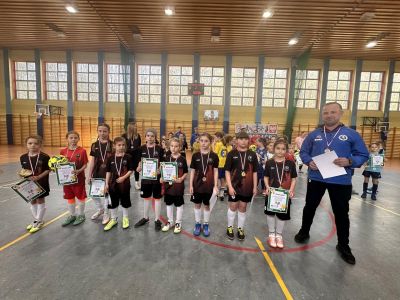 Turniej piłki nożnej dziewcząt z rocznika 2016 i młodszych