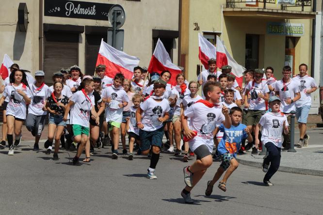 Obchody Świeta Wojska Polskiego w Głownie